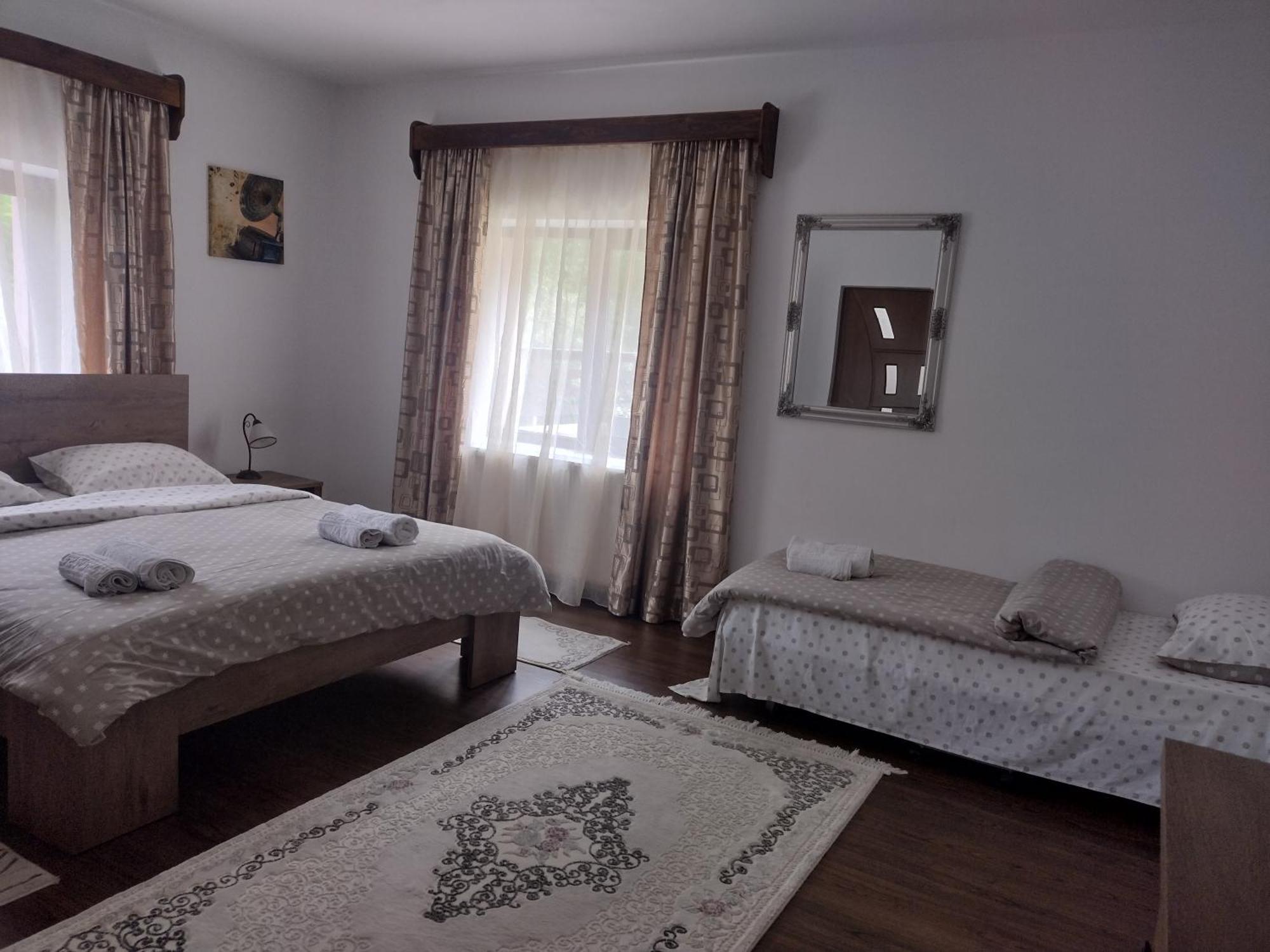 Appartamento Casa Radu Novaci-Străini Camera foto